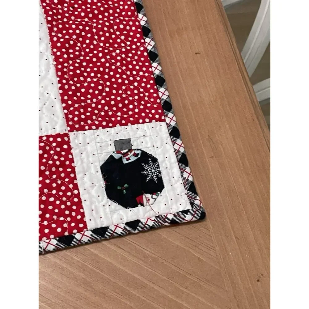 Handmade Quilted Christmas Table Runner Patchwork Ornaments Presents Farmhouse